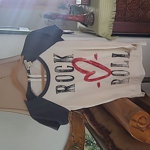 Womens Rock ❤️ Roll tee